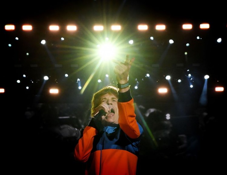 A maior surpresa dos Rolling Stones no Desert Trip foi a banda tocar "Come Together", dos Beatles. Ninguém na plateia entendeu, mas todos adoraram. Mick Jagger disse amar essa música (Mark Ralston/AFP)